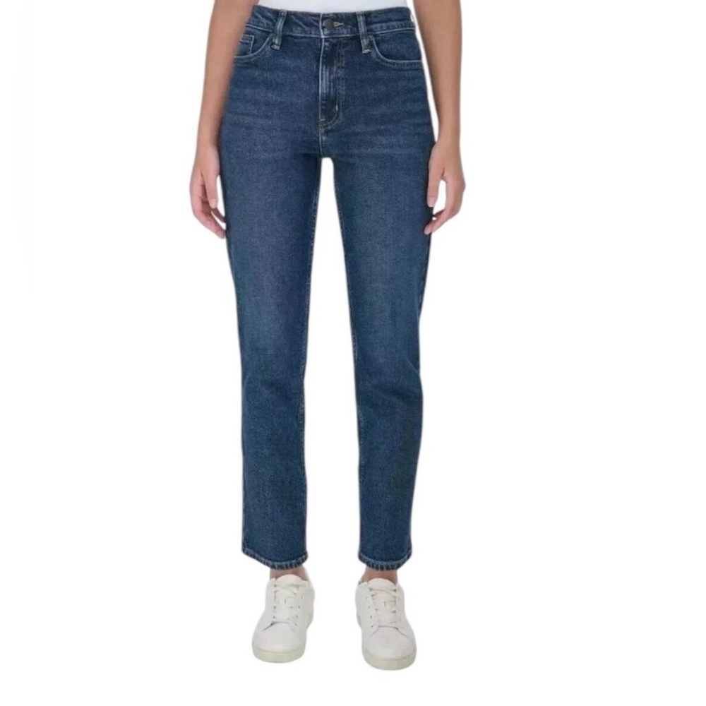 Calvin Klein Women High Rise Straight
Leg Jean Size 10